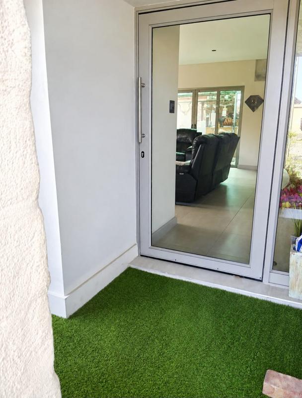 3 Bedroom Property for Sale in Paradise Coast Western Cape